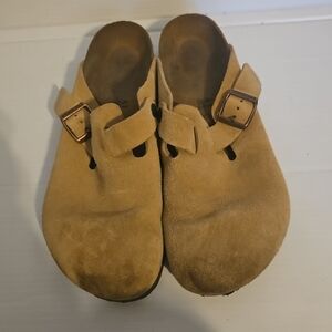 Birkenstock Boston Suede Clog Tan Women’s Size 10 / Men’s Size 8
